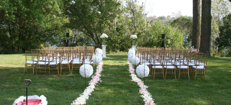 2016-Hyatt-Ceremony-at-Discovery-Centre-b-scaled 1